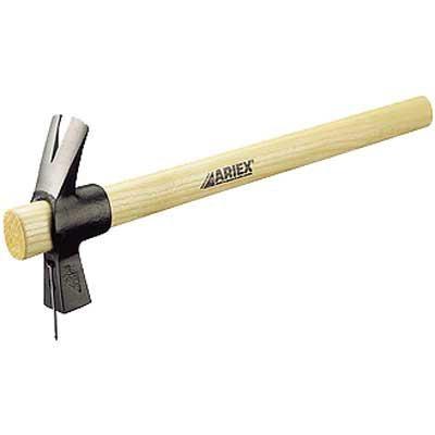 MARTELLO CARPENTIERE CON MANICO LEGNO 300GR ARIEX